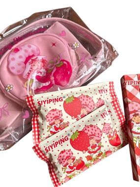 Strawberry Shortcake 15 pc set  Siyiping 3 bottles Parfum